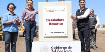 Colocan primera piedra de la desaladora de Rosarito y arranca formalmente su construcción
